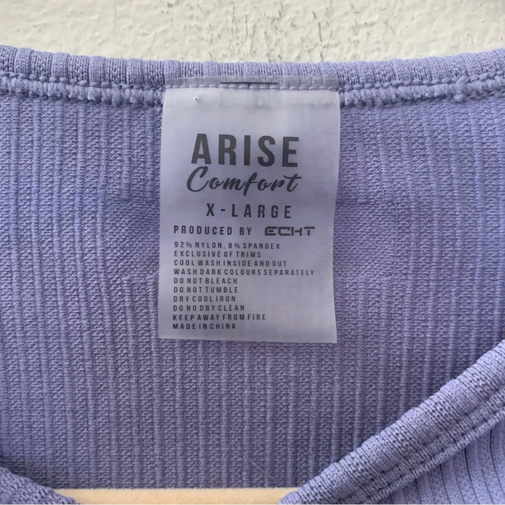 ECHT Arise Comfort Long Sleeve Ribbed Athletic Crop Top - Picture 3 of 4